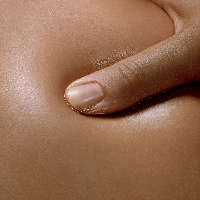 ESSENTIAL BODY SCRUB